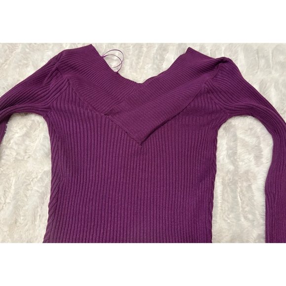 Candie's Purple Portrait Neckline Stretch Sweater Rayon Blend Junior Size M NWT - Picture 13 of 16